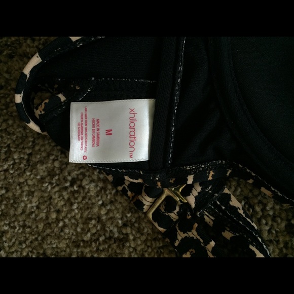 Strapless Cheetah Print Bikini Top - Picture 3 of 3